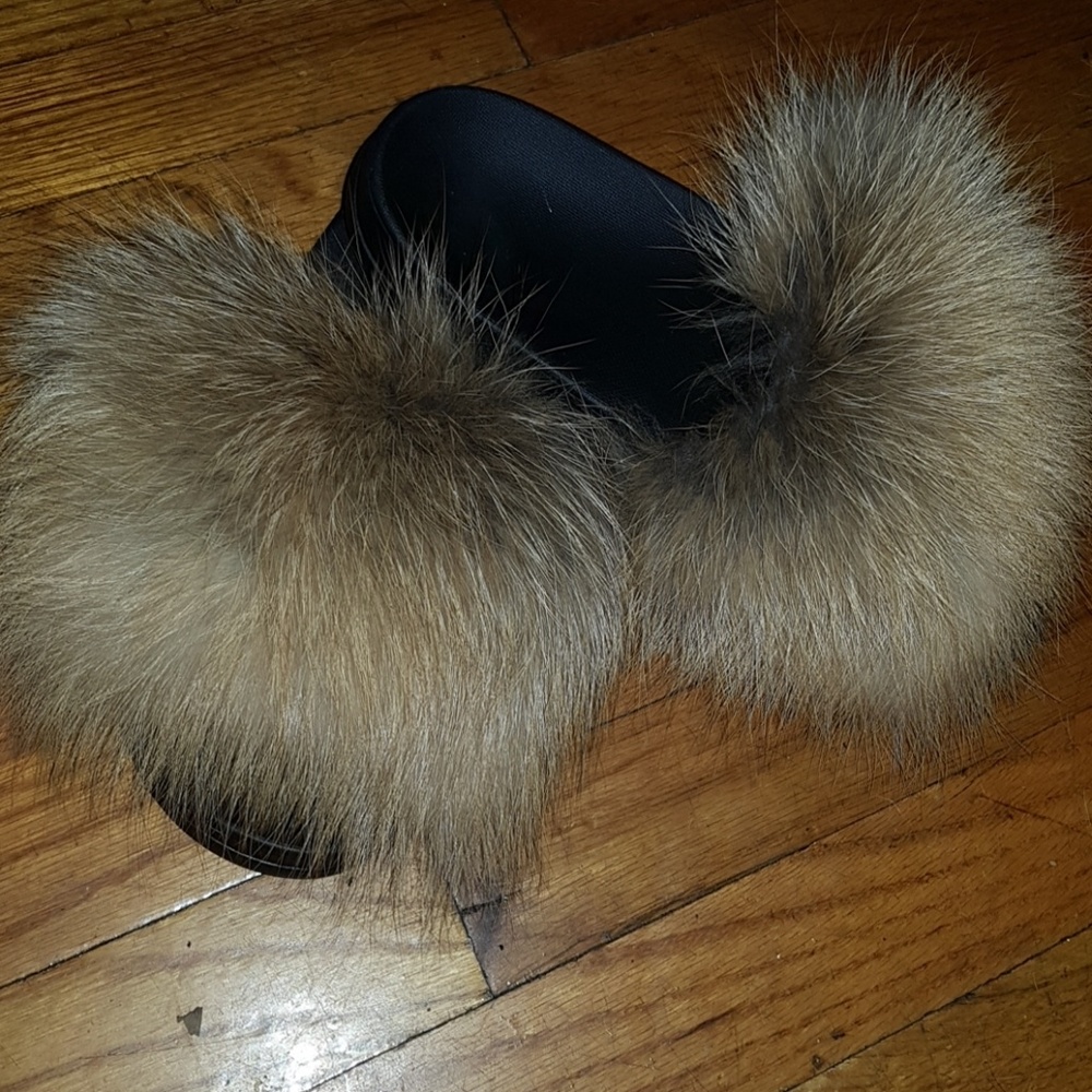 Fur Slides - Picture 2 of 2